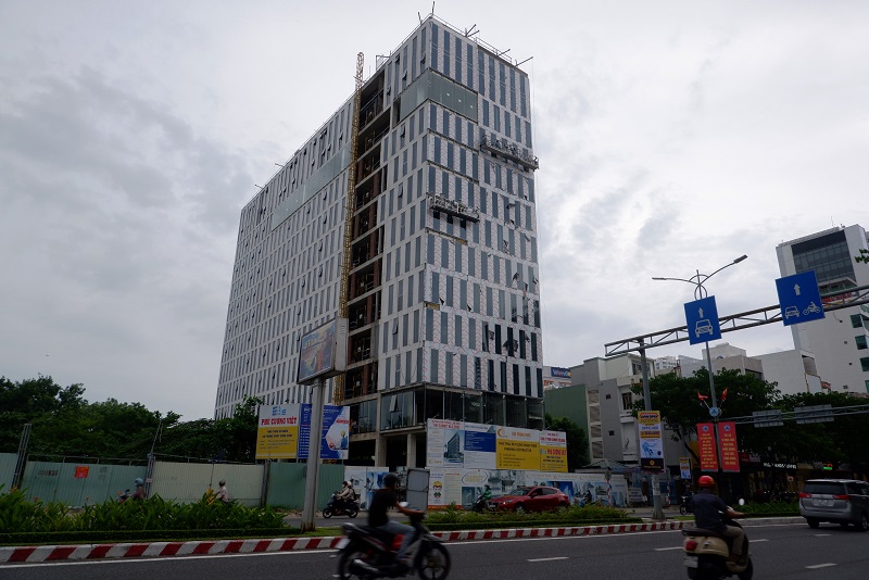 Dự án Summit Building khởi động lại sau thời gian điều chỉnh giất phép xây dựng.