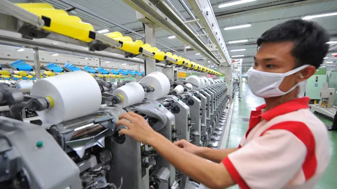 Chỉ số Nhà quản trị mua hàng (PMI) ngành sản xuất Việt Nam đã tăng mạnh lên 54,7 điểm trong tháng 6/2024.