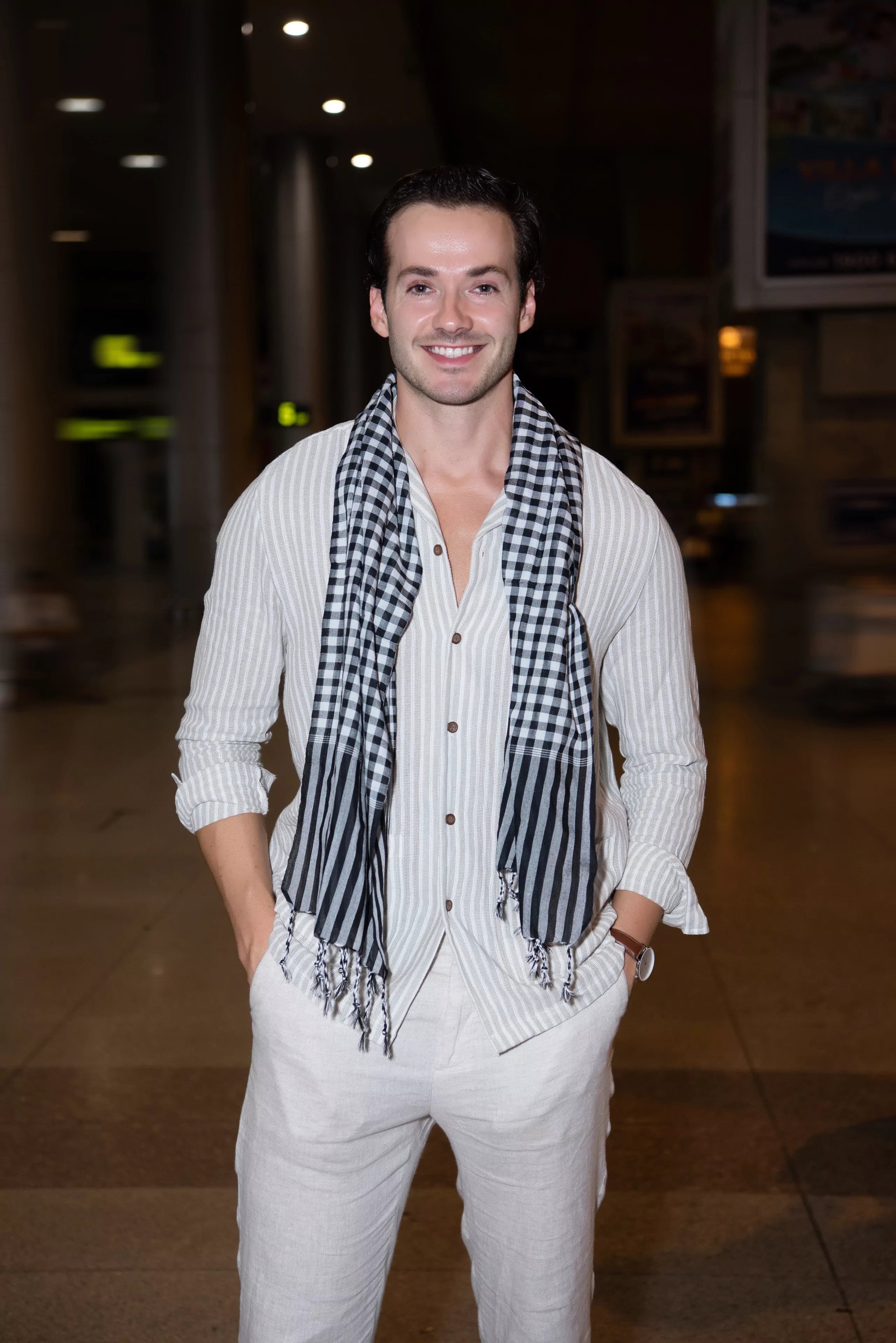 Đương kim Mr World - Jack Heslewood có chỉ số IQ 181 đã đến Việt Nam- Ảnh 2. Đương kim Mr World - Jack Heslewood có chỉ số IQ 181 đã đến Việt Nam- Ảnh 2.