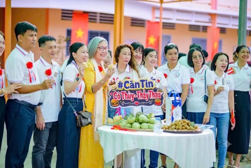 HỌP MẶT 30 NĂM NIÊN KHÓA 1993-1996: Cảm xúc nguyên sơ vẫn còn đây…