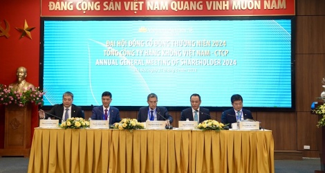 Đại hội đồng cổ đông Vietnam Airlines: Tiến tới cân đối thu chi trong năm 2024